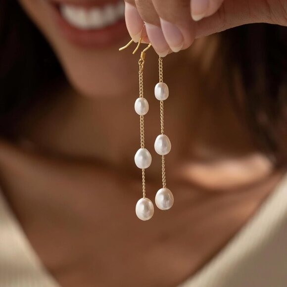 Women's White Pearl Drop Dangle Earrings Elegant Lightweight Casual Jewelry - Picture 6 of 7